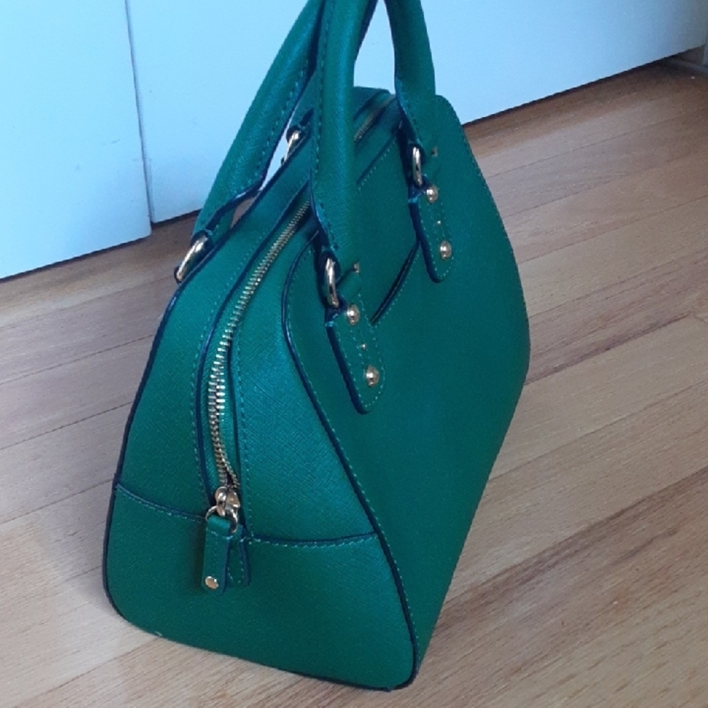 Michael Kors Green Saffiano Dome Satchel with Gold Hardware - Picture 6 of 12